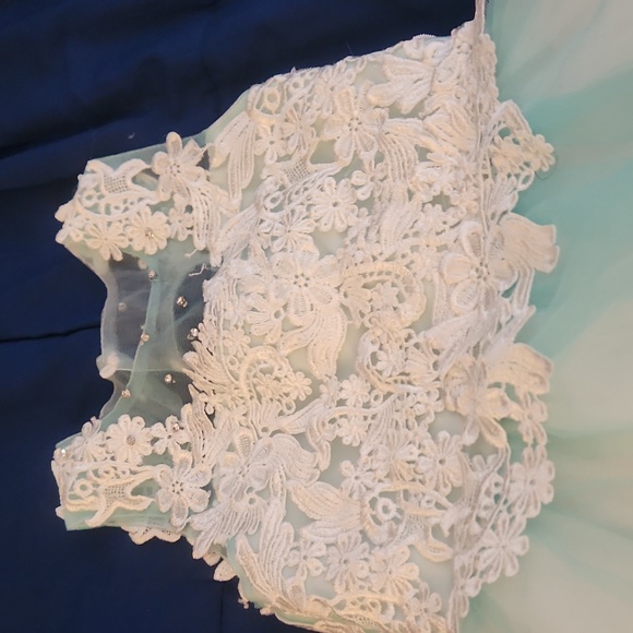 BOW DREAM 3T SLEEVELESS GORGEOUS DESIGNER BY HONG BABY GIRL PARTY DRESS - Picture 2 of 11